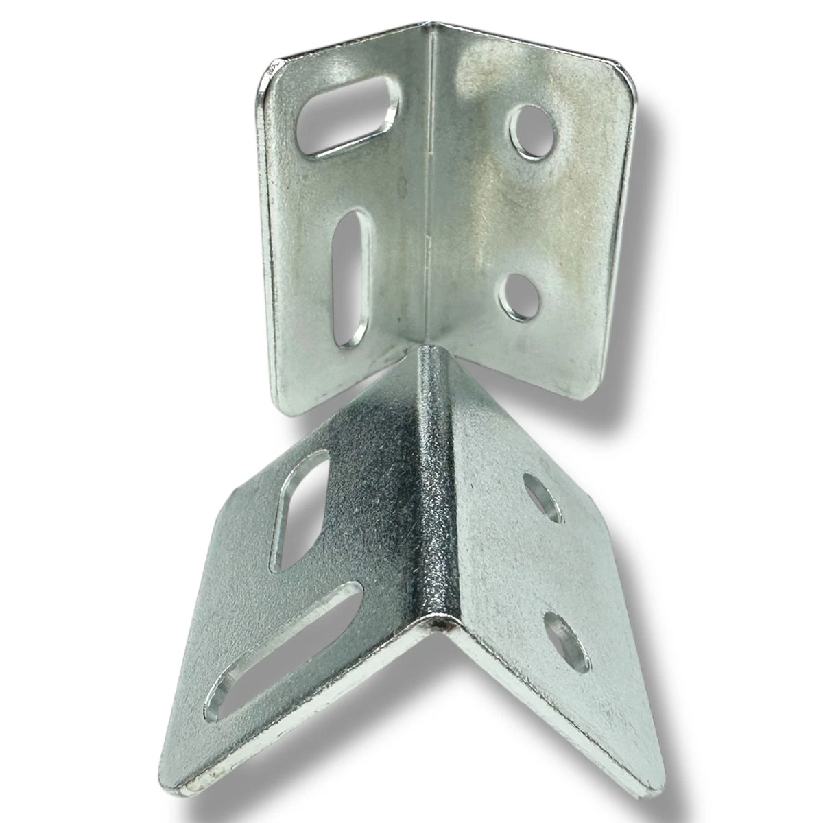 Häfele Zinc Angled Stretcher Brackets – 38 × 26.5 × 26.5mm