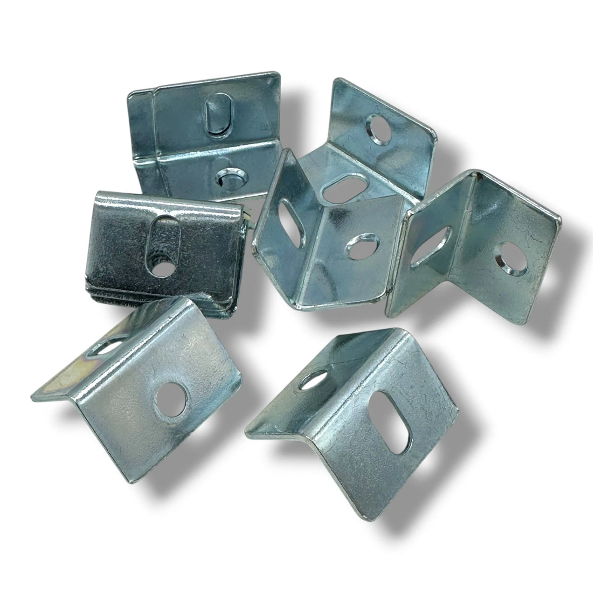Häfele Horizontal-Slot Right-Angle Brackets – 17mm